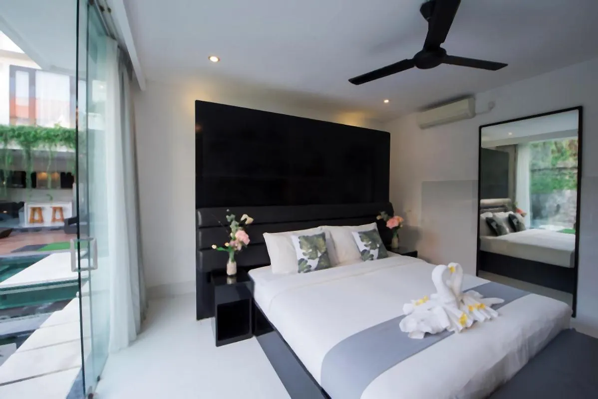Seminyak Sky-Villa 3- 8 Bedroom Brilliant Location Between Beach To Shopping